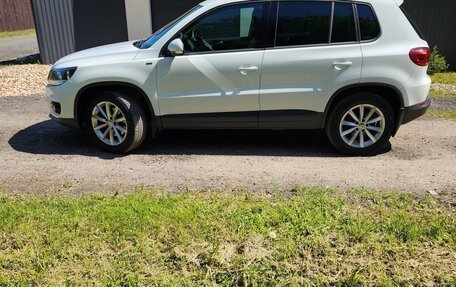 Volkswagen Tiguan II, 2016 год, 2 300 000 рублей, 6 фотография