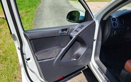 Volkswagen Tiguan II, 2016 год, 2 300 000 рублей, 7 фотография