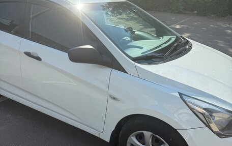 Hyundai Solaris II рестайлинг, 2014 год, 700 000 рублей, 7 фотография