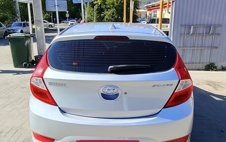 Hyundai Solaris II рестайлинг, 2012 год, 850 000 рублей, 3 фотография