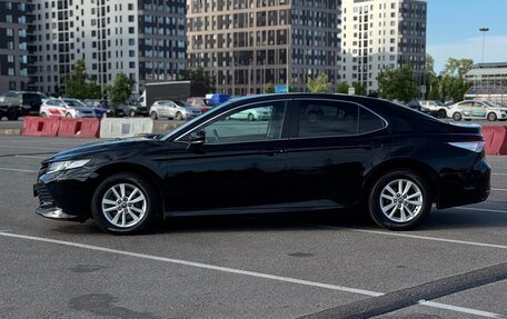 Toyota Camry, 2019 год, 2 100 000 рублей, 2 фотография
