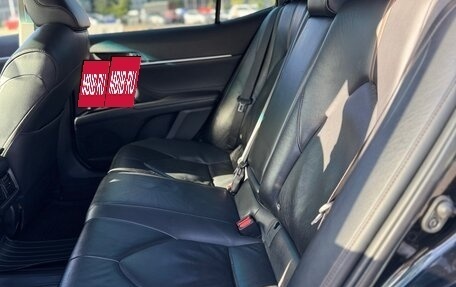 Toyota Camry, 2019 год, 2 100 000 рублей, 13 фотография