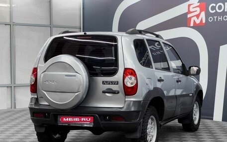 Chevrolet Niva I рестайлинг, 2011 год, 489 900 рублей, 6 фотография