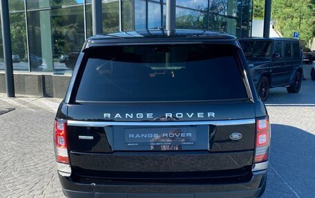 Land Rover Range Rover IV рестайлинг, 2015 год, 3 700 000 рублей, 4 фотография