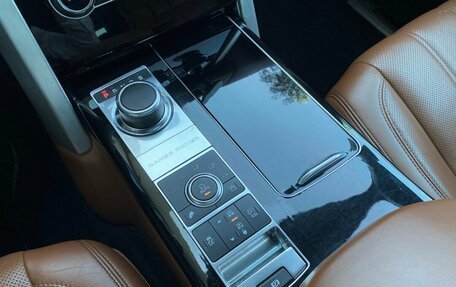 Land Rover Range Rover IV рестайлинг, 2015 год, 3 700 000 рублей, 20 фотография