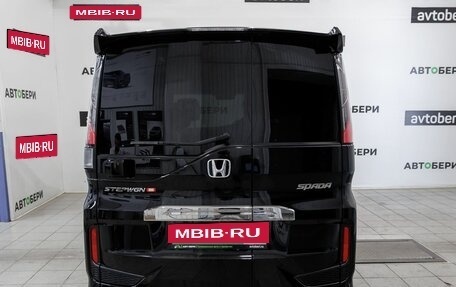 Honda Stepwgn IV, 2018 год, 2 305 000 рублей, 4 фотография