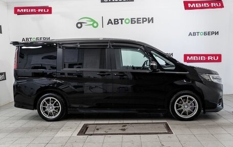 Honda Stepwgn IV, 2018 год, 2 305 000 рублей, 6 фотография