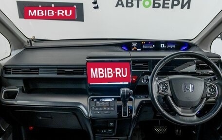 Honda Stepwgn IV, 2018 год, 2 305 000 рублей, 14 фотография