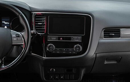 Mitsubishi Outlander III рестайлинг 3, 2019 год, 1 890 000 рублей, 7 фотография