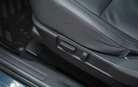 Mitsubishi Outlander III рестайлинг 3, 2019 год, 1 890 000 рублей, 10 фотография