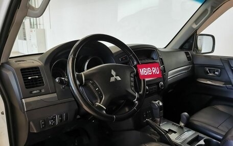 Mitsubishi Pajero IV, 2011 год, 1 845 000 рублей, 18 фотография
