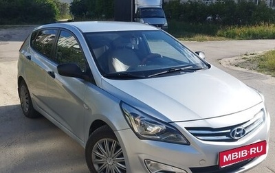 Hyundai Solaris II рестайлинг, 2015 год, 770 000 рублей, 1 фотография