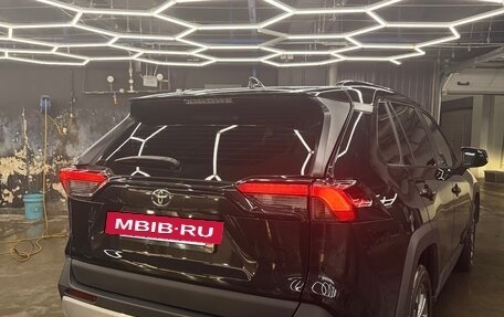 Toyota RAV4, 2025 год, 3 750 000 рублей, 2 фотография