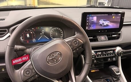 Toyota RAV4, 2025 год, 3 750 000 рублей, 5 фотография