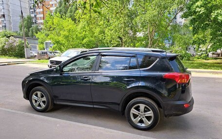 Toyota RAV4, 2015 год, 1 650 000 рублей, 3 фотография