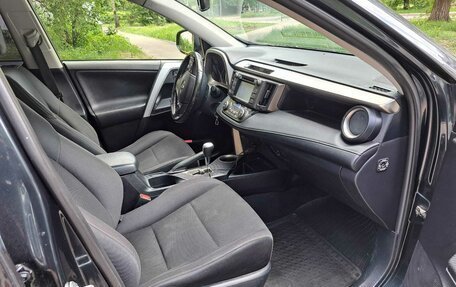 Toyota RAV4, 2015 год, 1 650 000 рублей, 14 фотография