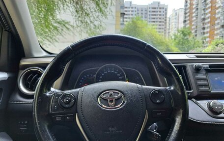 Toyota RAV4, 2015 год, 1 650 000 рублей, 24 фотография