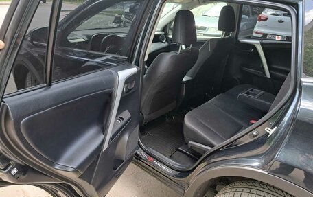 Toyota RAV4, 2015 год, 1 650 000 рублей, 30 фотография