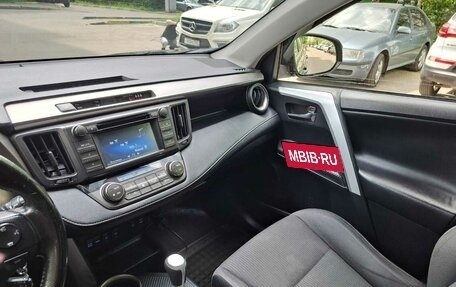 Toyota RAV4, 2015 год, 1 650 000 рублей, 27 фотография