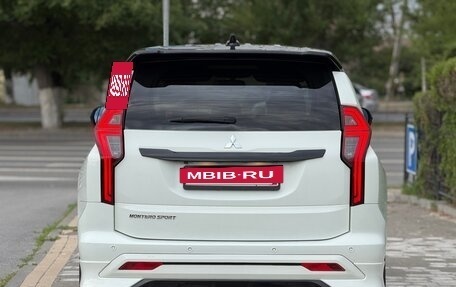 Mitsubishi Montero Sport, 2022 год, 3 850 000 рублей, 3 фотография