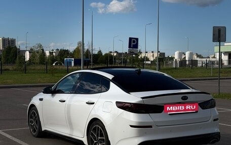 KIA Optima IV, 2018 год, 2 000 000 рублей, 3 фотография