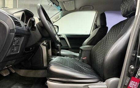 Toyota Land Cruiser Prado 150 рестайлинг 2, 2011 год, 2 675 000 рублей, 8 фотография