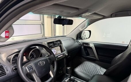 Toyota Land Cruiser Prado 150 рестайлинг 2, 2011 год, 2 675 000 рублей, 10 фотография