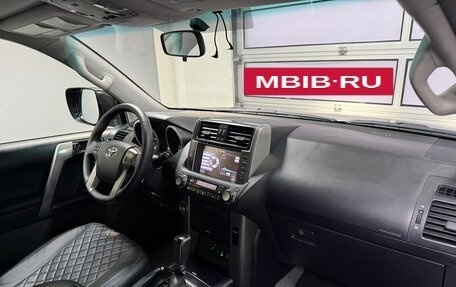Toyota Land Cruiser Prado 150 рестайлинг 2, 2011 год, 2 675 000 рублей, 21 фотография