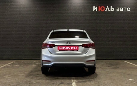 Hyundai Solaris II рестайлинг, 2017 год, 1 051 000 рублей, 6 фотография