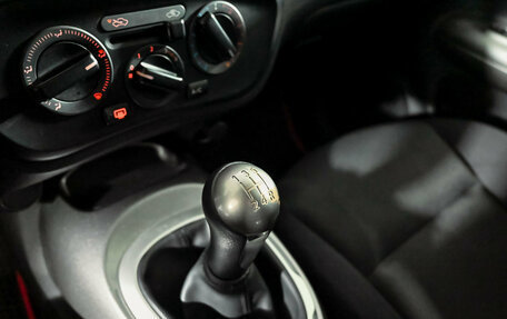 Nissan Juke II, 2012 год, 900 000 рублей, 15 фотография