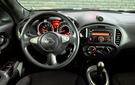 Nissan Juke II, 2012 год, 900 000 рублей, 16 фотография