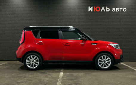 KIA Soul II рестайлинг, 2018 год, 1 300 000 рублей, 4 фотография