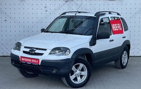 Chevrolet Niva I рестайлинг, 2019 год, 830 000 рублей, 1 фотография