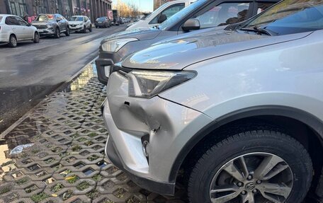 Toyota RAV4, 2019 год, 2 490 000 рублей, 8 фотография