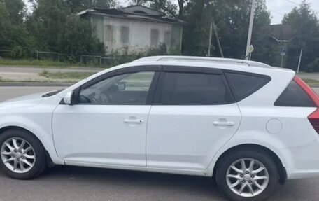 KIA cee'd I рестайлинг, 2010 год, 800 000 рублей, 7 фотография