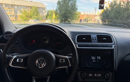 Volkswagen Polo VI (EU Market), 2020 год, 1 300 000 рублей, 3 фотография