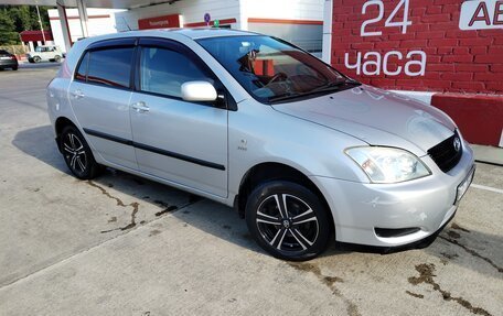 Toyota Corolla, 2004 год, 680 000 рублей, 3 фотография