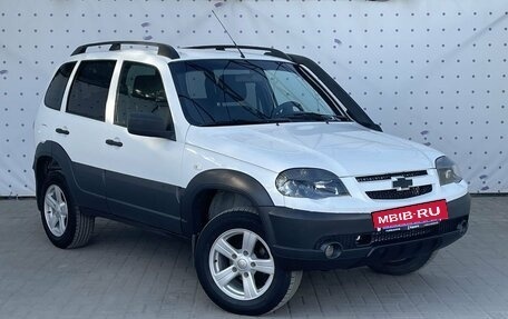 Chevrolet Niva I рестайлинг, 2019 год, 830 000 рублей, 2 фотография