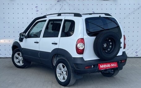 Chevrolet Niva I рестайлинг, 2019 год, 830 000 рублей, 5 фотография