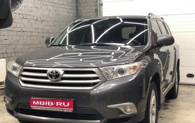 Toyota Highlander III, 2013 год, 2 080 000 рублей, 1 фотография