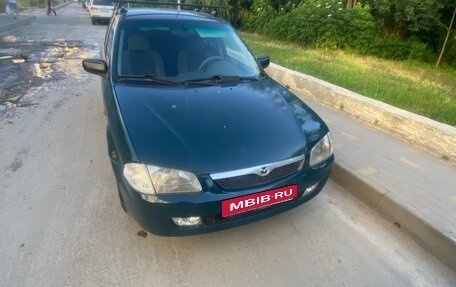Mazda 323, 2001 год, 349 000 рублей, 1 фотография