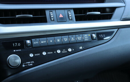 Lexus ES VII, 2020 год, 4 150 000 рублей, 17 фотография