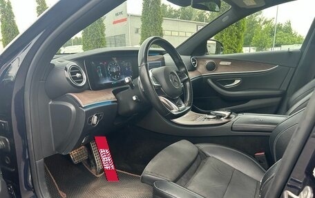 Mercedes-Benz E-Класс, 2016 год, 2 450 000 рублей, 10 фотография