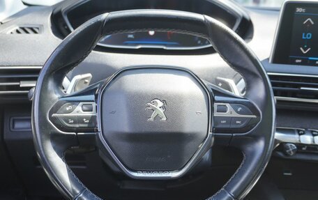 Peugeot 3008 II, 2018 год, 1 910 000 рублей, 14 фотография