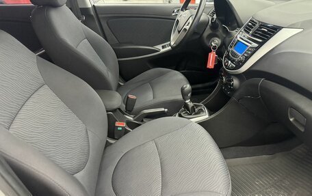 Hyundai Solaris II рестайлинг, 2013 год, 910 000 рублей, 13 фотография