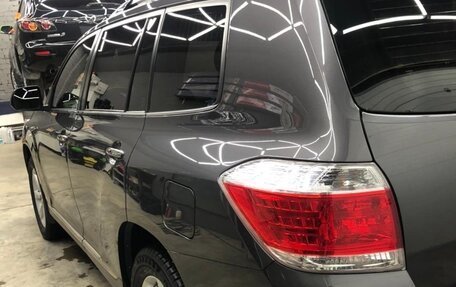 Toyota Highlander III, 2013 год, 2 080 000 рублей, 2 фотография
