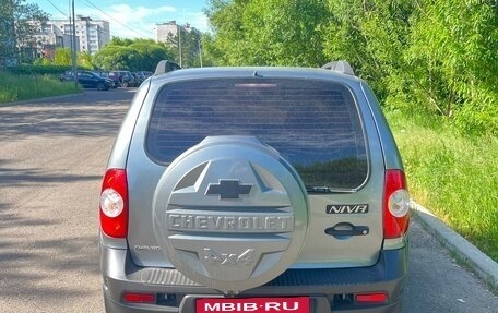 Chevrolet Niva I рестайлинг, 2010 год, 580 000 рублей, 5 фотография