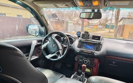 Toyota Land Cruiser Prado 150 рестайлинг 2, 2014 год, 3 000 000 рублей, 5 фотография