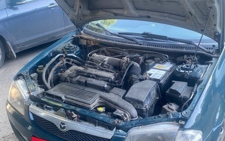 Mazda 323, 2001 год, 349 000 рублей, 7 фотография