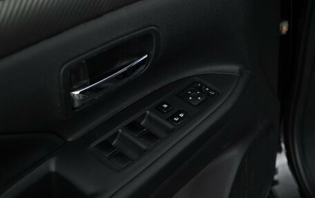 Mitsubishi Outlander III рестайлинг 3, 2014 год, 1 675 050 рублей, 16 фотография